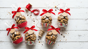DIY Cookie Packaging Ideas: Elevating Cellophane Bags with Ribbons and Labels